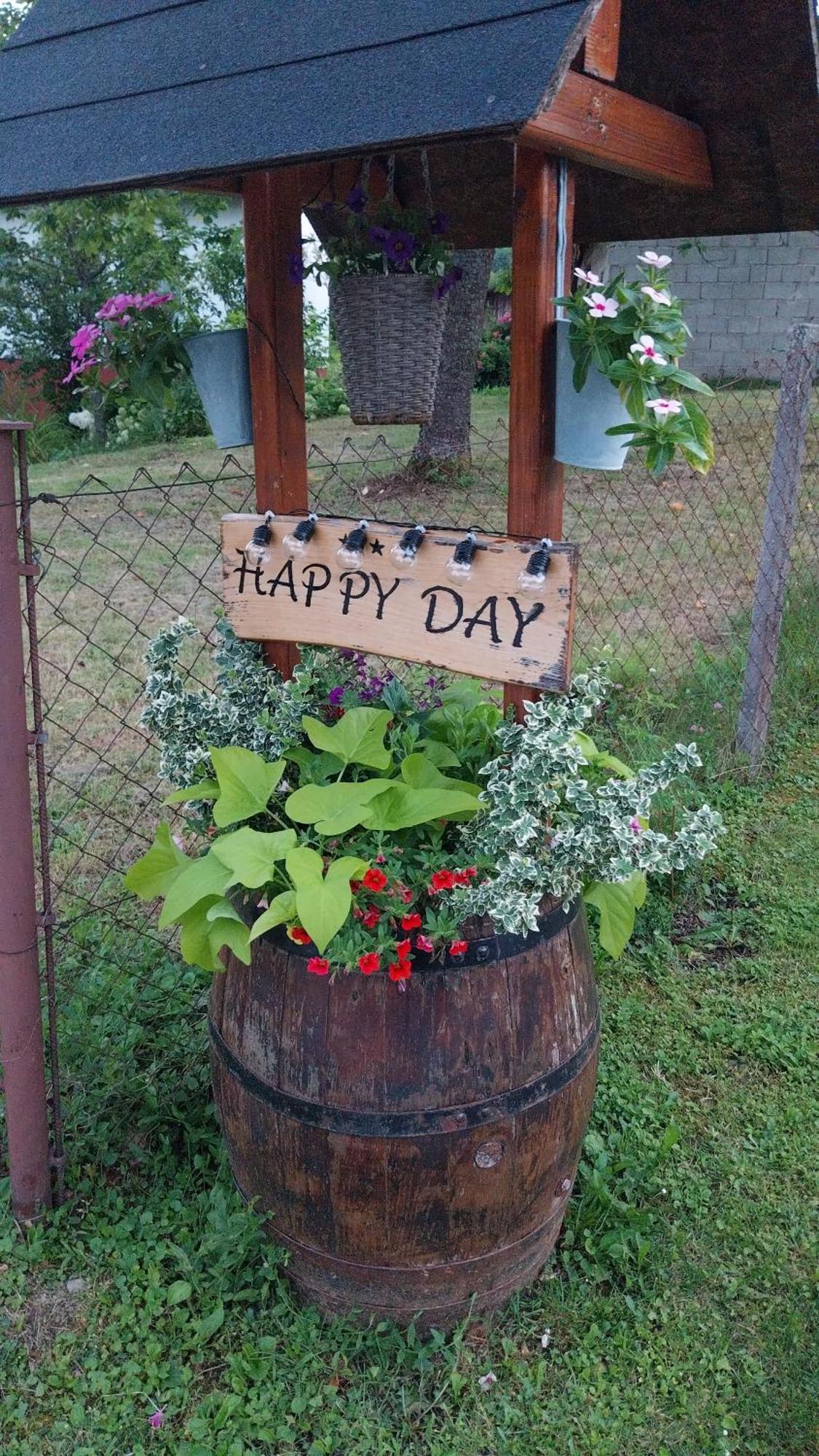 Guest House Happy Day Slunj Eksteriør billede
